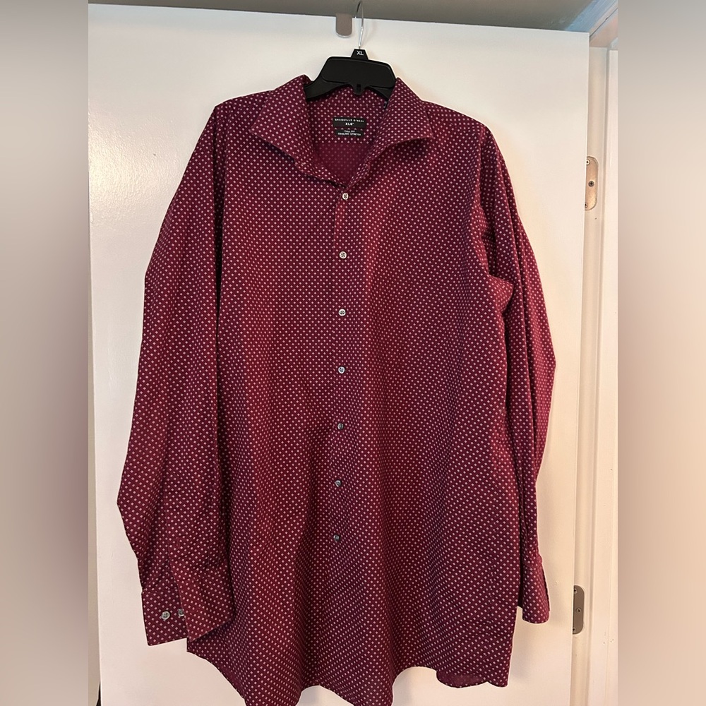 Shaquille ONeal burgundy and white button down shirt, men’s XL Tall